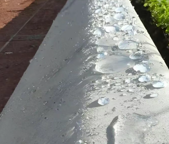 丁青硅烷浸渍涂料在混凝土保护中的应用